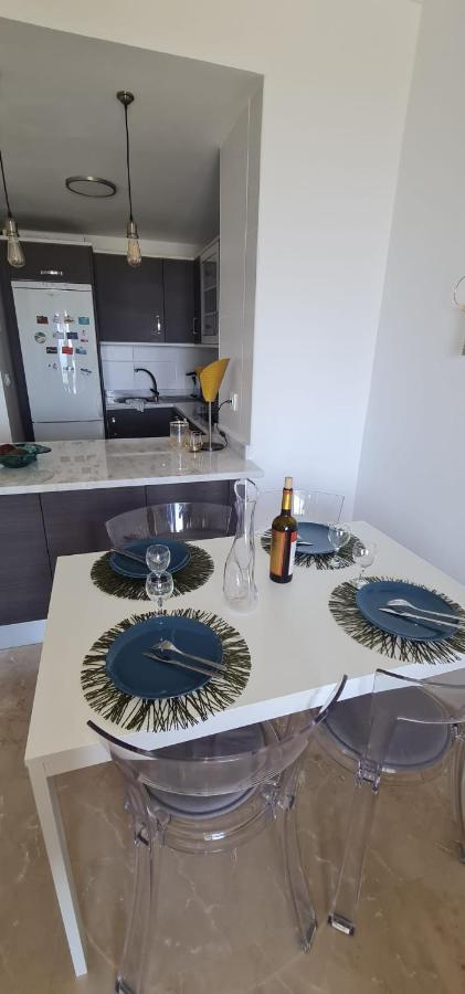 Small Oasis - Appartement 6 Personnes Manilva Dış mekan fotoğraf