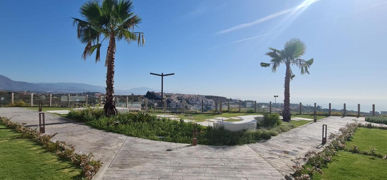 Small Oasis - Appartement 6 Personnes Manilva Dış mekan fotoğraf